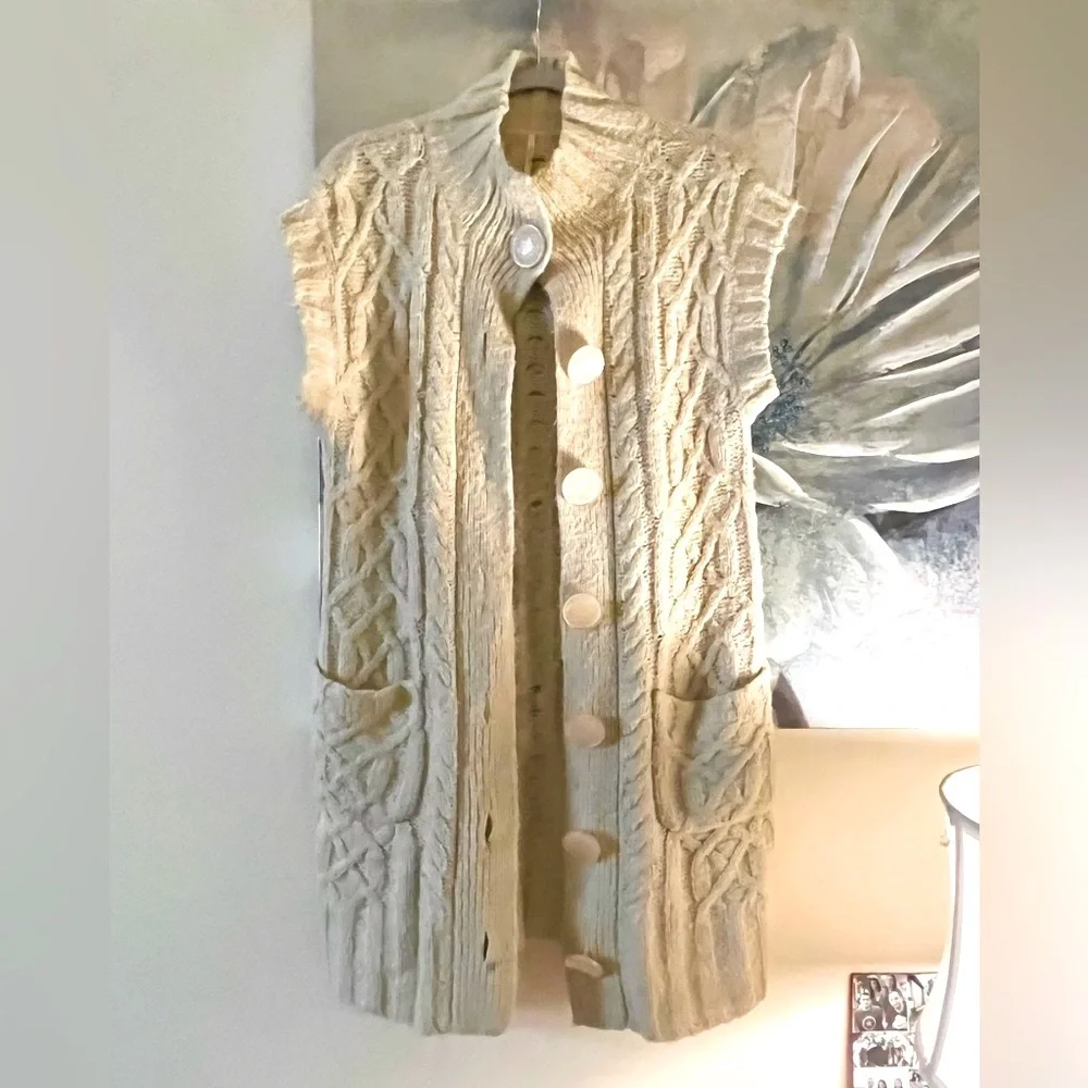 Vintage Free People Chunky Cable Knit Laine Wool Blend Shell Button Down Sweater